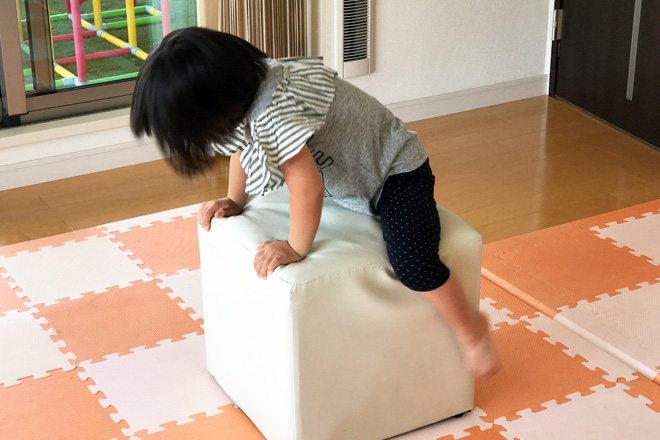 ダウン症児の成長日記　跳び箱の練習